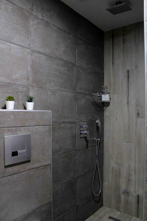 Stylish Apartment By City Center Heraklion  Екстер'єр фото
