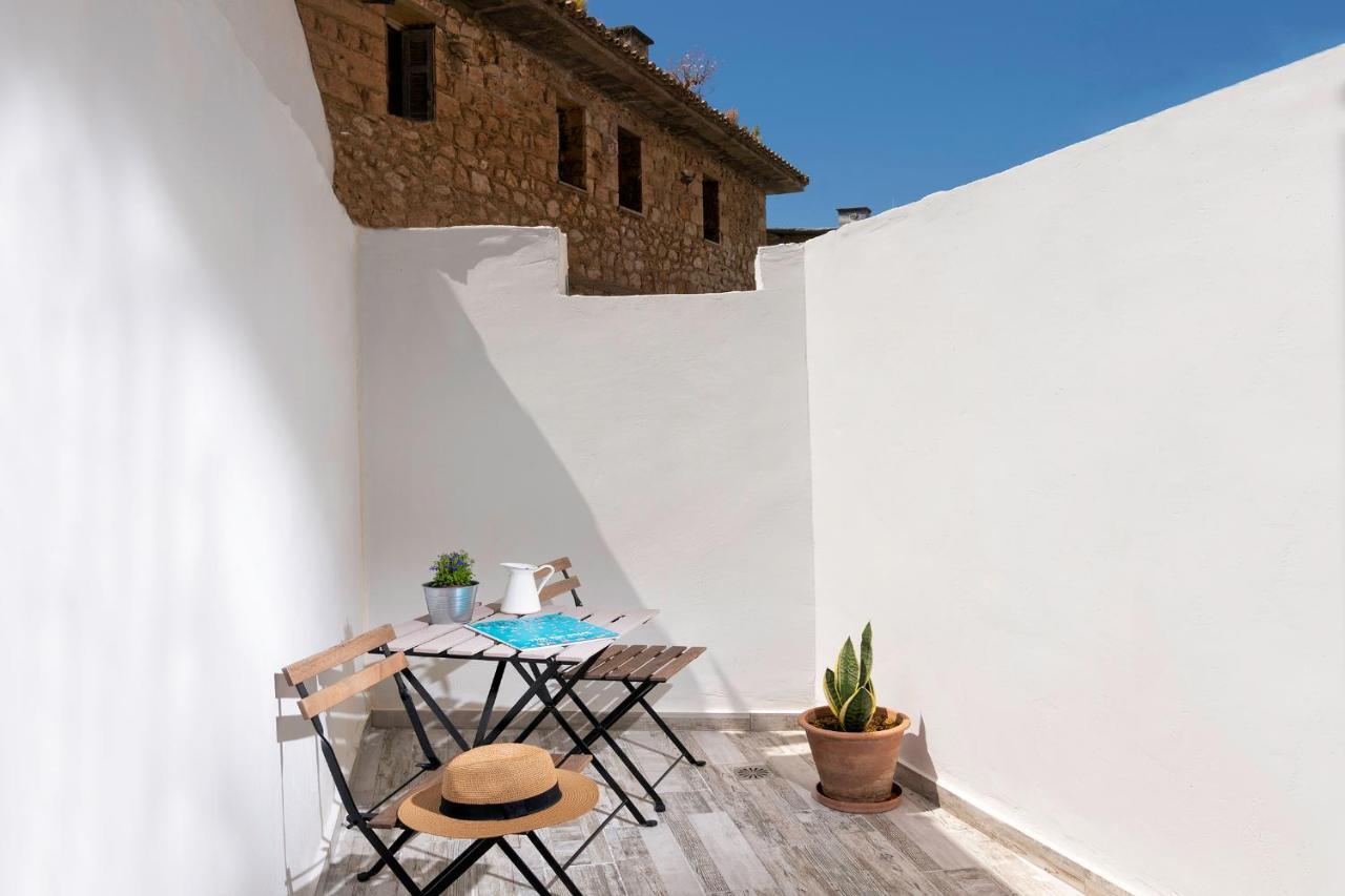 Stylish Apartment By City Center Heraklion  Екстер'єр фото